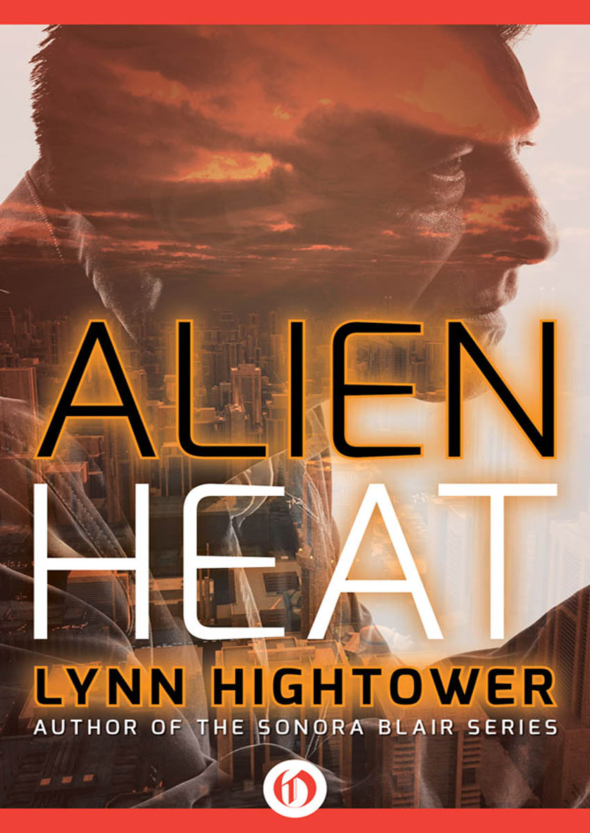 Alien Heat by Lynn Hightower