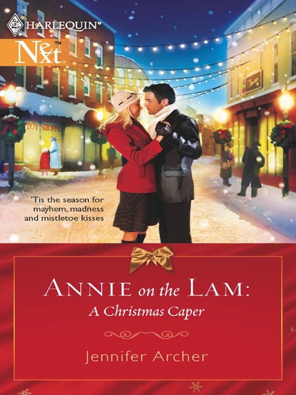 Annie on the Lam: A Christmas Caper (2007) by Jennifer Archer