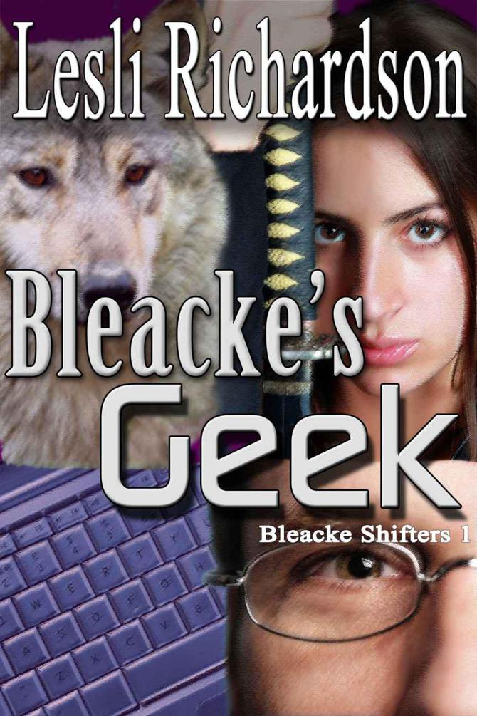 Bleacke's Geek (Bleacke Shifters)