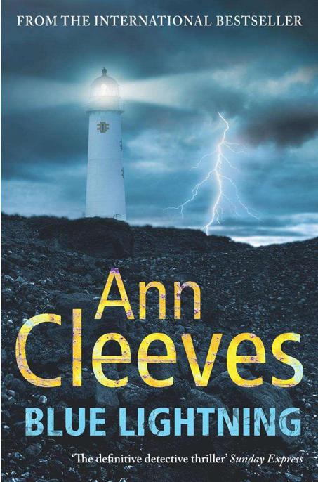 Blue Lightning by Cleeves, Ann