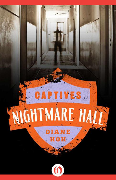 Captives (Nightmare Hall) by Diane Hoh