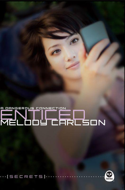 Enticed:A Dangerous Connection (Secrets) by Carlson, Melody