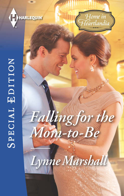 Falling for the Mom-to-Be (2015)