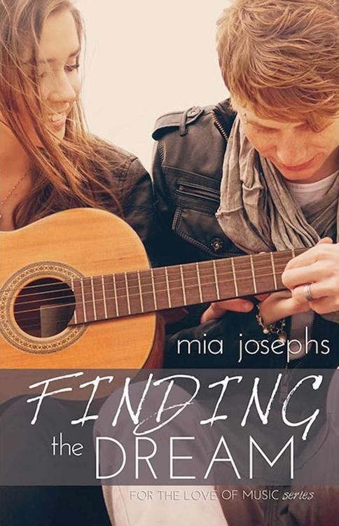 Finding the Dream (For the Love of Music #1.5) by Mia Josephs