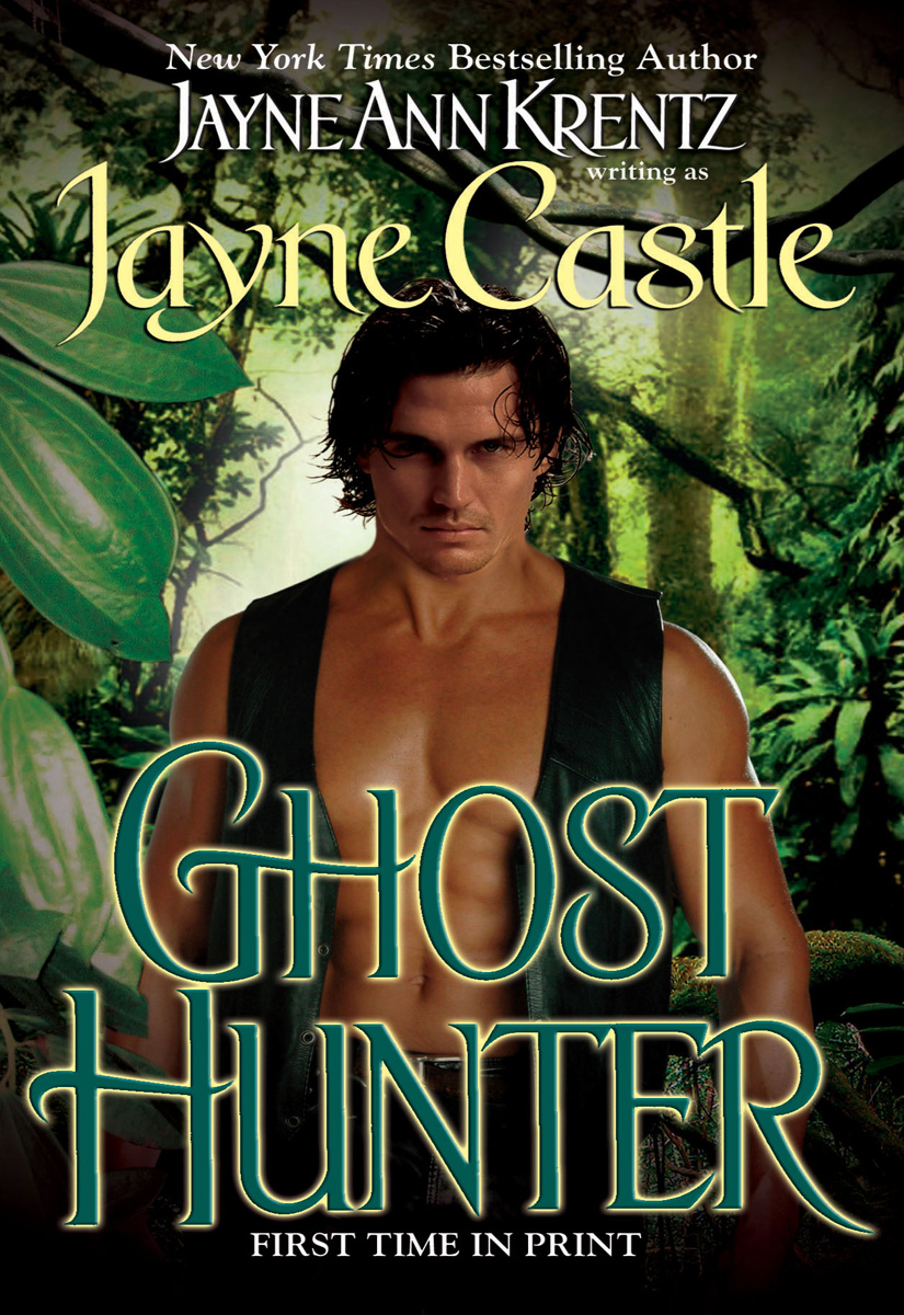 Ghost Hunter (2010) by Jayne Castle