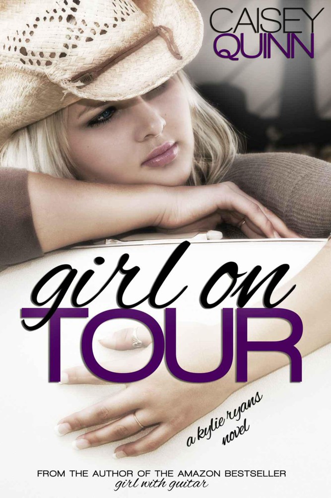 Girl on Tour (Kylie Ryans) by Quinn, Caisey