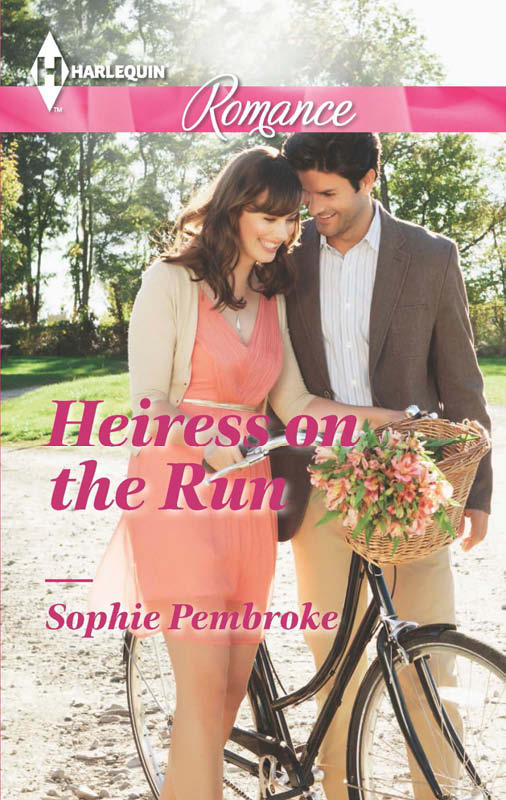 Heiress on the Run (Harlequin Romance) by Sophie Pembroke