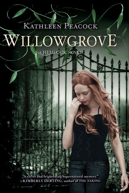 Hemlock 03: Willowgrove by Kathleen Peacock