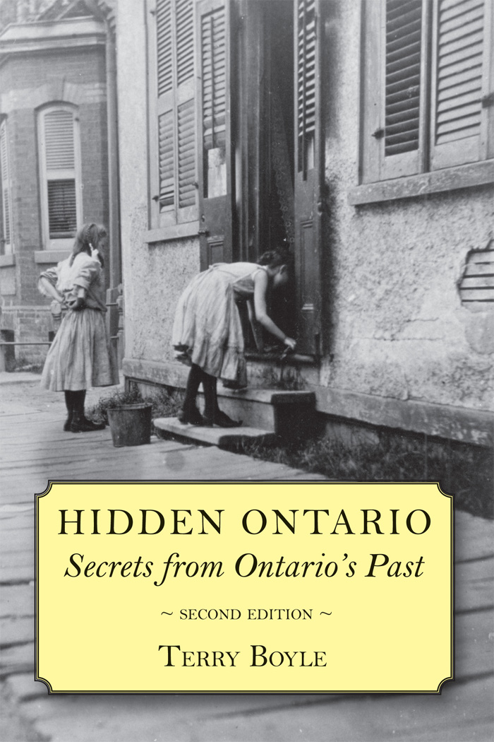 Hidden Ontario by Terry Boyle