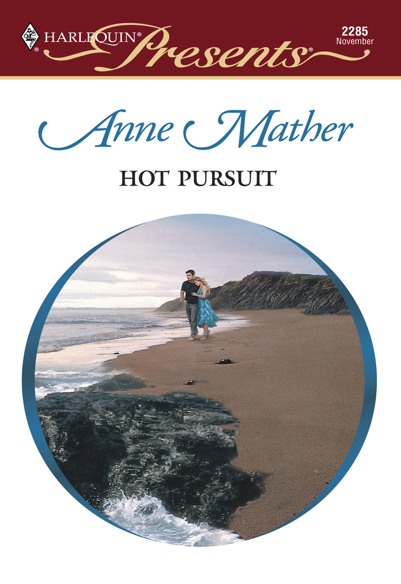 Hot Pursuit by Anne Mather