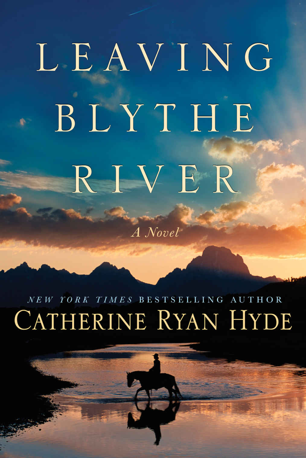 Leaving Blythe River: A Novel