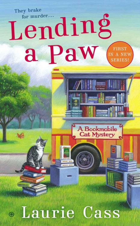 Lending a Paw: A Bookmobile Cat Mystery (Bookmobile Cat Mysteries) by Cass, Laurie