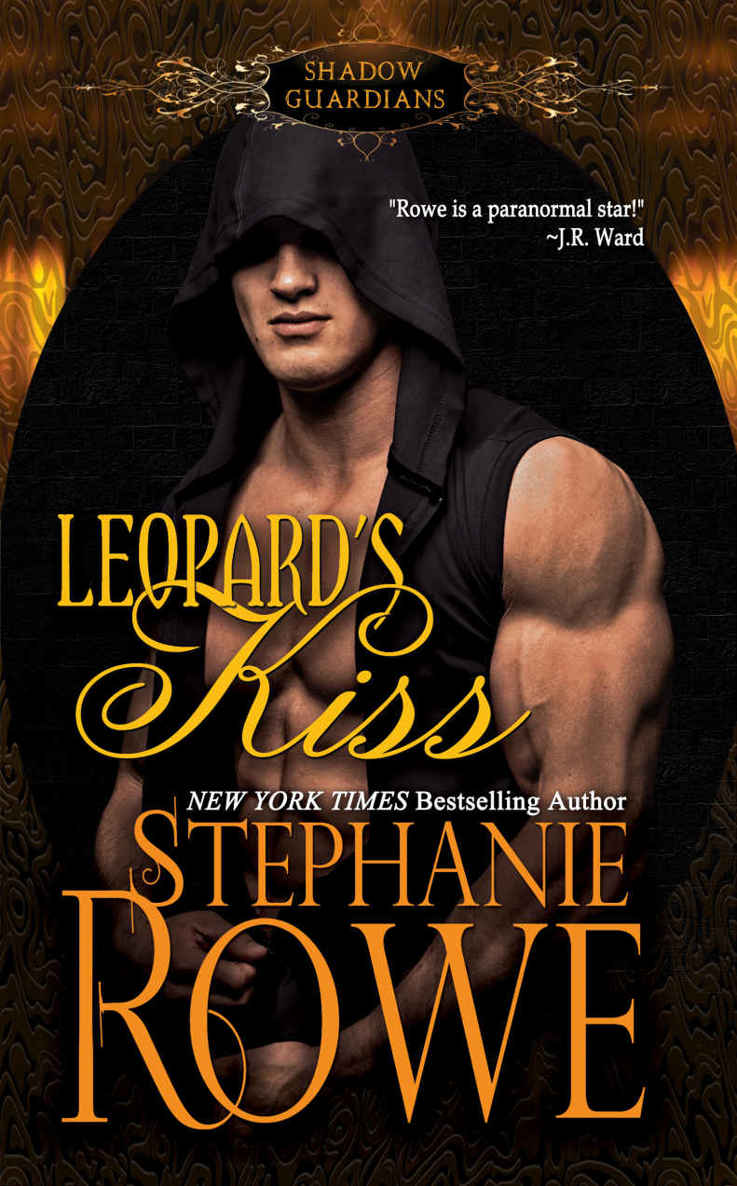 Leopard's Kiss (Shadow Guardians) (Shadows Guardians Book 1) by Stephanie Rowe