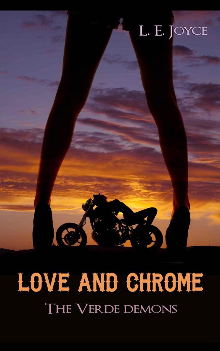 Love & Chrome (Motorcycle Club Erotic Romance) (The Verde Demons Book 1) by L.E Joyce