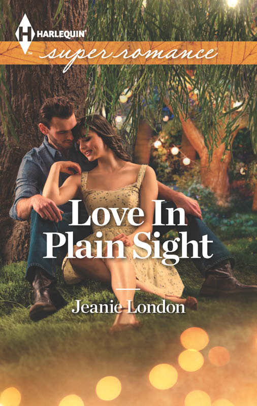 Love In Plain Sight (2013) by Jeanie London
