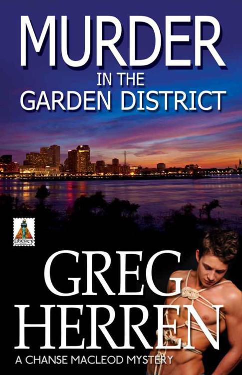 Murder in the Garden District (Chanse MacLeod Mysteries) by Herren, Greg