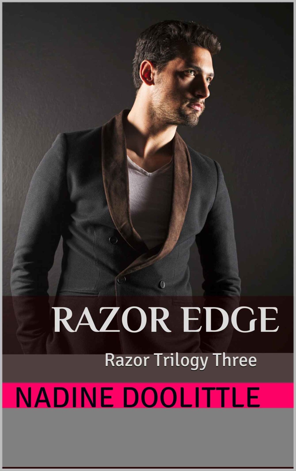 Razor Edge: Razor Trilogy Three (Razor Thriller Romance Novella Book 3)