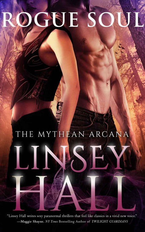 Rogue Soul (The Mythean Arcana Series Book 3) by Hall, Linsey