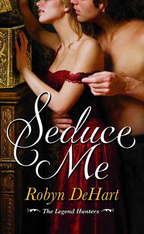 Seduce Me (2009) by Robyn DeHart