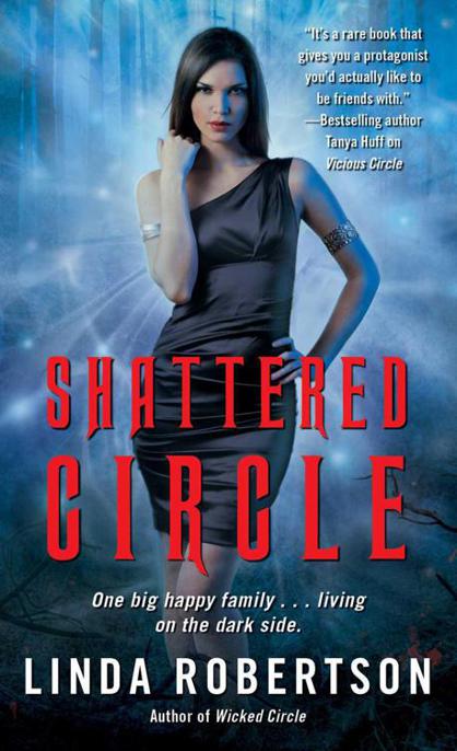 Shattered Circle by Linda  Robertson