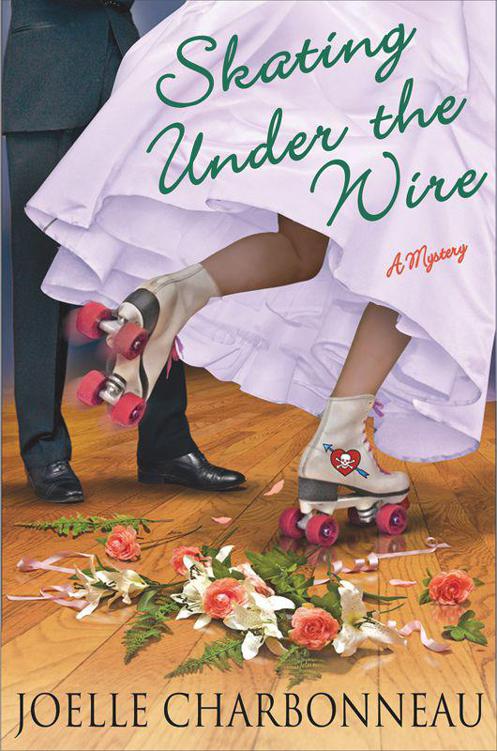 Skating Under the Wire: A Mystery (Rebecca Robbins Mysteries)