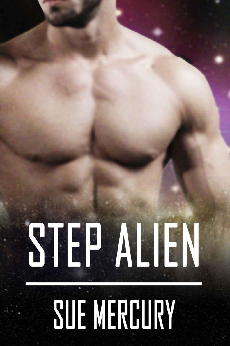 Step Alien: A Sci-Fi Alien Romance (Reestrian Mates Book 1)