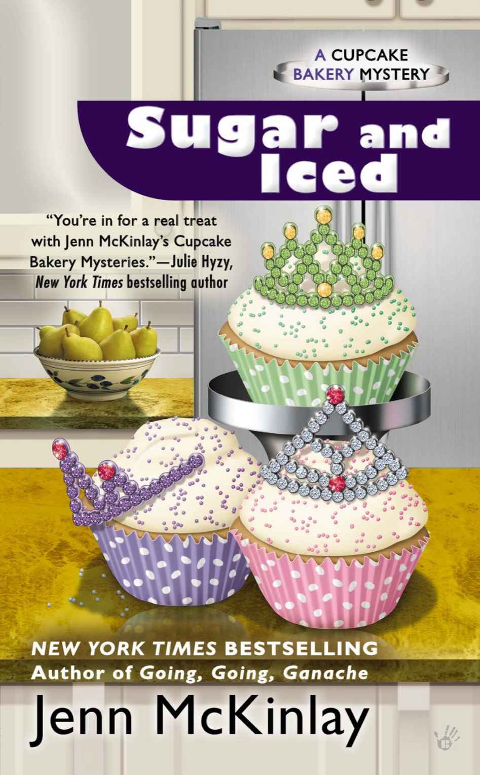 Sugar and Iced (Cupcake Bakery Mystery) by McKinlay, Jenn