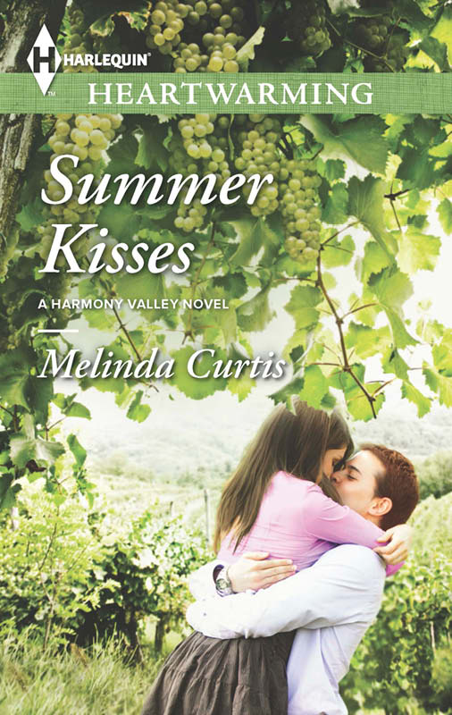 Summer Kisses (2013) by Melinda Curtis