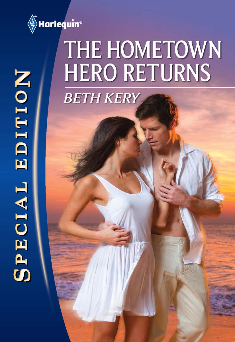 The Hometown Hero Returns (2011) by Beth Kery