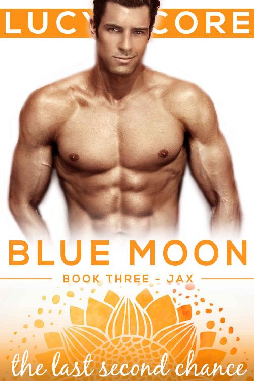 The Last Second Chance: A Small Town Love Story (Blue Moon Book 3) by Lucy Score