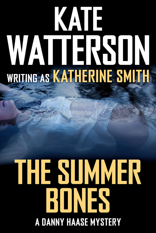 The Summer Bones (2014) by Kate Watterson