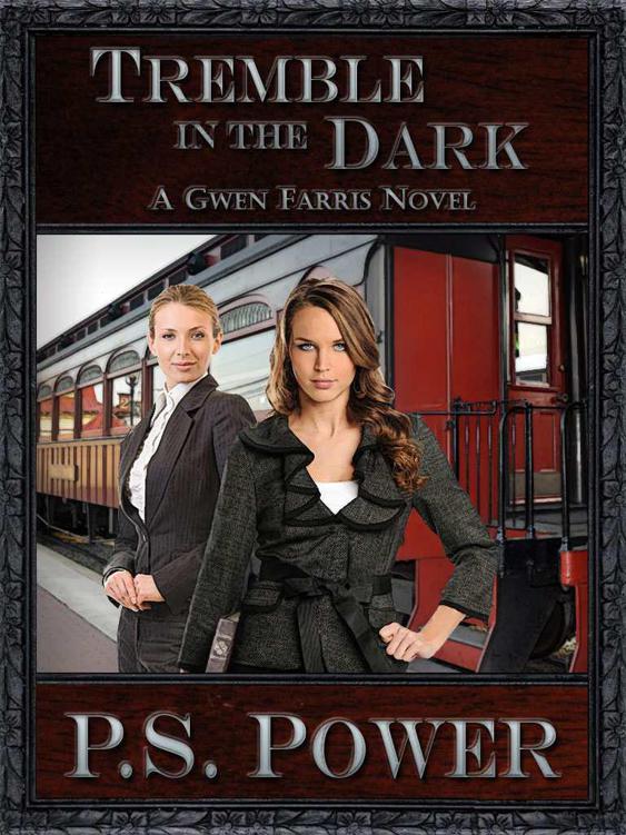 Tremble in the Dark: A Gwen Farris Novel