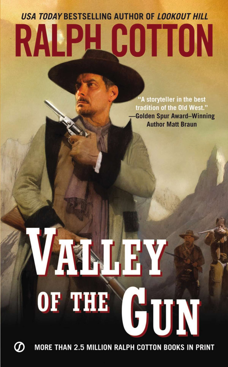 Valley of the Gun (9781101607480) (2012) by Cotton, Ralph W.