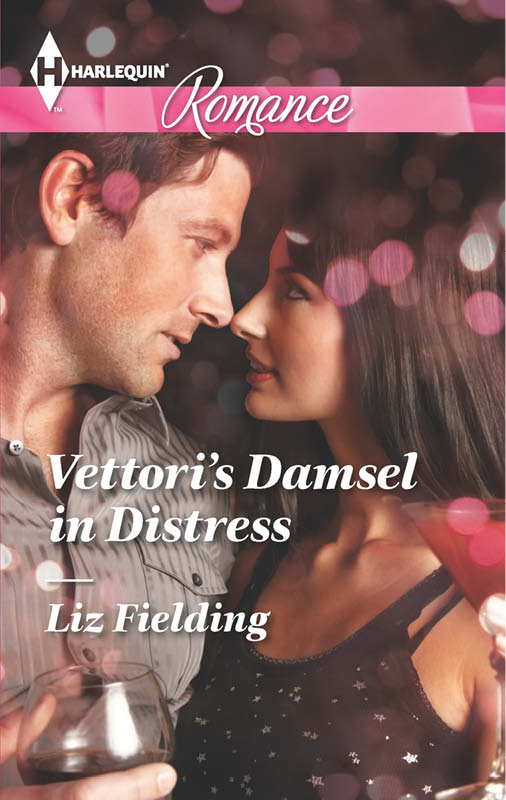 Vettori's Damsel in Distress (Harlequin Romance Large Print) (2015)