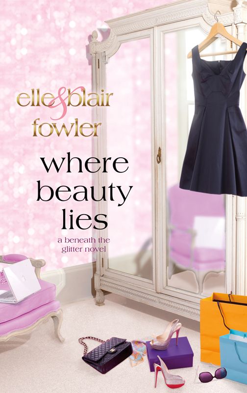 Where Beauty Lies (Sophia and Ava London) by Fowler, Elle